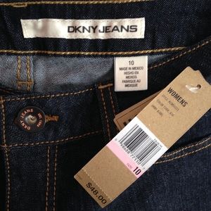 DKNY cropped ankle jeans size 10 new with tags
